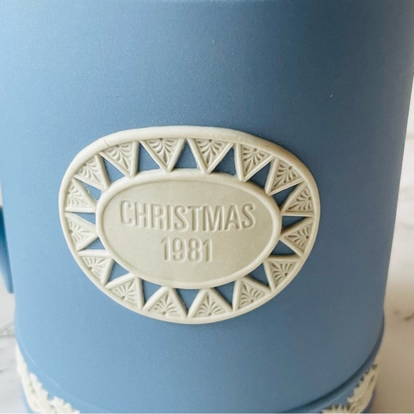 Vintage Wedgwood Jasperware 1981 Christmas Mug Marble Arch Limited Edition - Picture 4 of 11